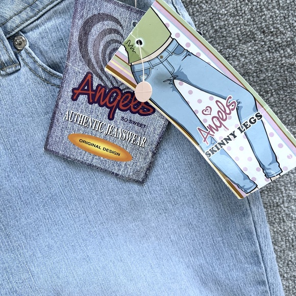 Angels NWT Lightwash Lowrise Skinny Jeans - Picture 8 of 8
